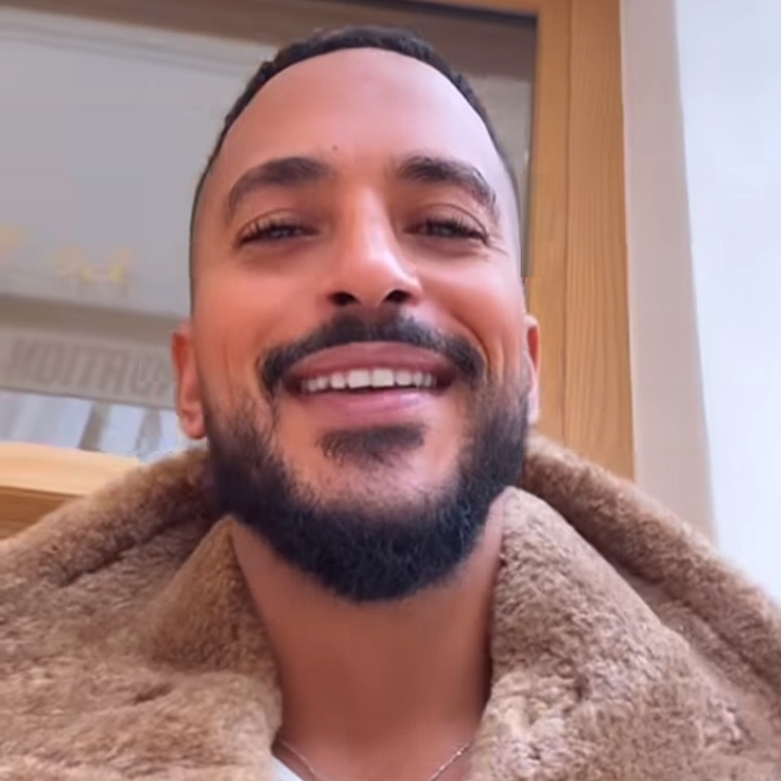 دانلود آهنگ Slimane Fais moi la promesse